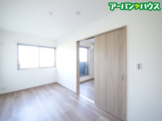 エクセレンス西花尻の寝室