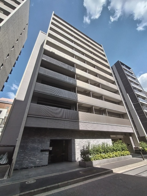 プレジリア新富町の外観