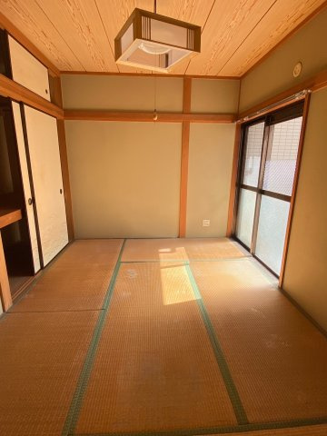 第二湯浅マンションの和室