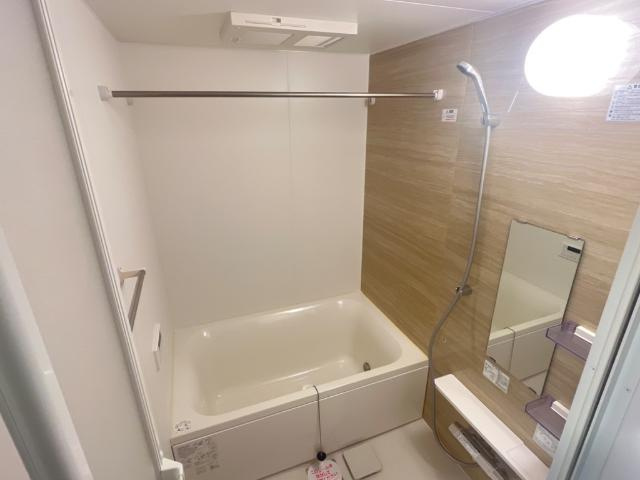 深井清水町アパート新築工事の浴室|バス（イメージ）