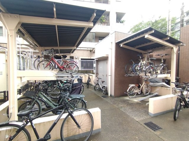 プリメールあざみ野のその他|駐輪場
