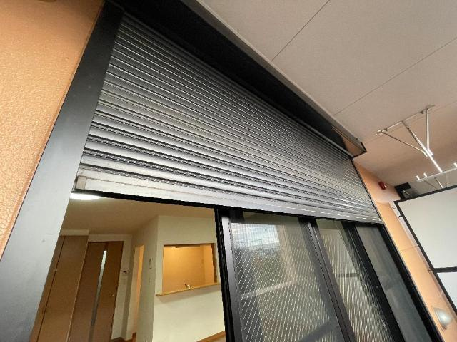 パストラルの内装|雨戸シャッター