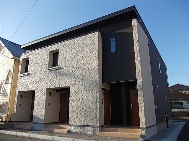 フラン　コリーヌの外観