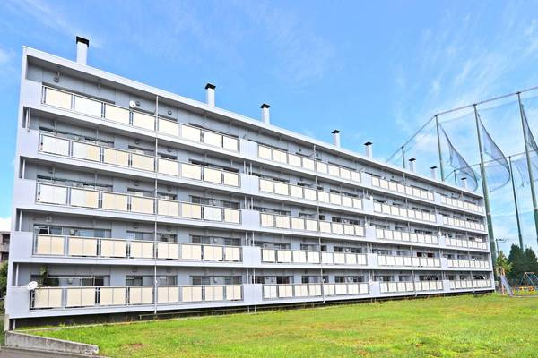 ビレッジハウス上野幌4号棟の外観