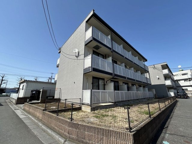レオパレスリバーヴィレッジＡの外観