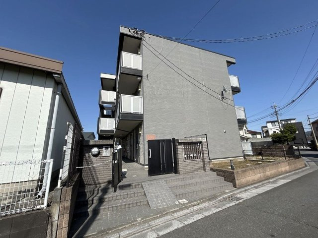 レオパレスリバーヴィレッジＡの外観