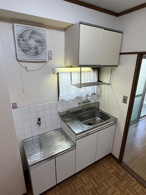 メゾンタネムラのキッチン