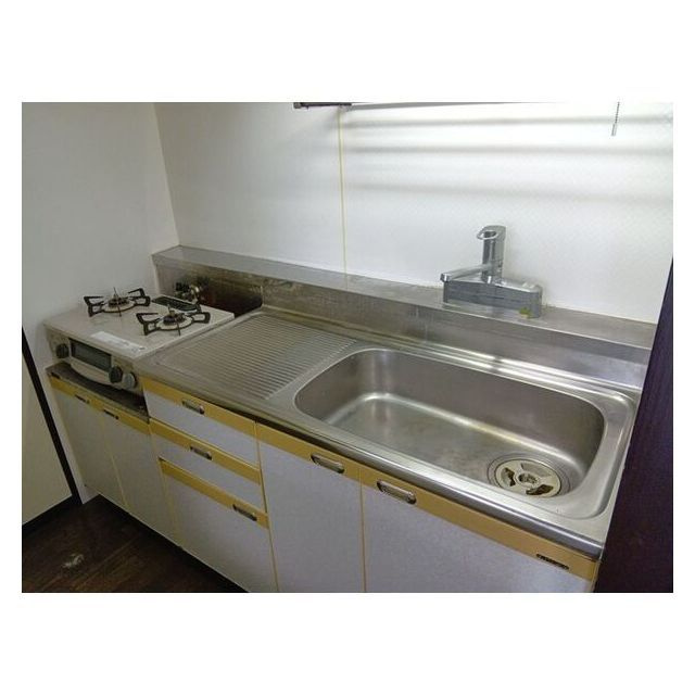 岐阜市早田東町８丁目のアパートのキッチン