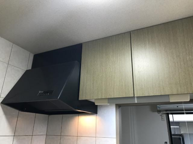 グランドパレス長泉Ｄのキッチン|キッチン上収納