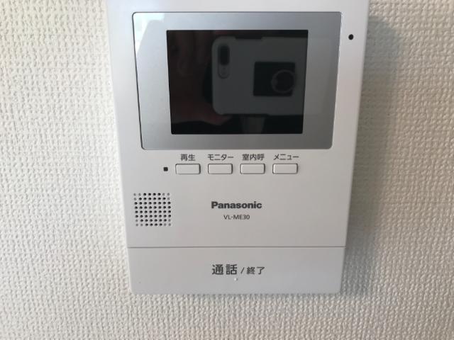 クロシェットの内装|カメラ付インターホン
