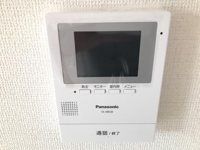 レーベンの内装|カメラ付インターホン