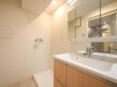 【洗面所】