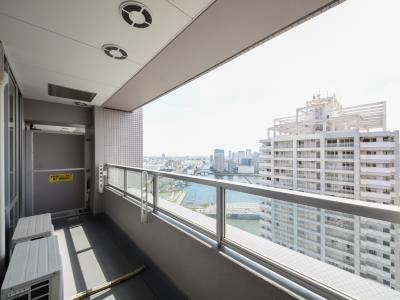 【バルコニー】