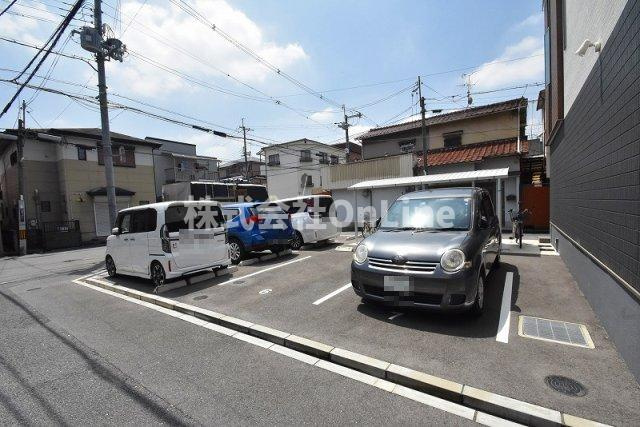 イーグルソシアの駐車場