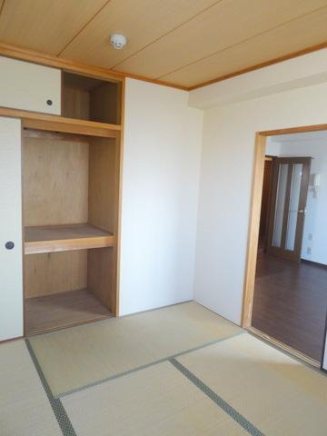クラモトマンションの和室|★落ち着く和室★