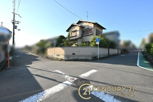 北葛城郡上牧町片岡台１丁目の中古一戸建の前面道路含む現地写真|■現地撮影写真■落ち着いた雰囲気の住宅地です！ぜひお気軽にお問い合わせください！