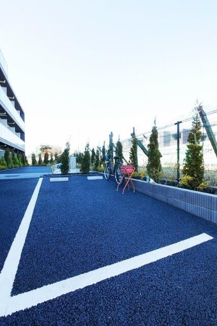 ラフィスタ練馬春日町の駐車場