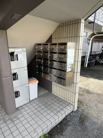 ピーチマンションのエントランス