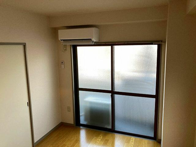 【寝室】