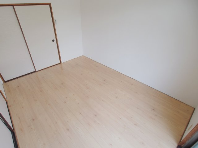 サンハイム川本の内装
