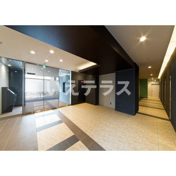 エステムコート三宮EASTⅢラヴィッサのエントランス