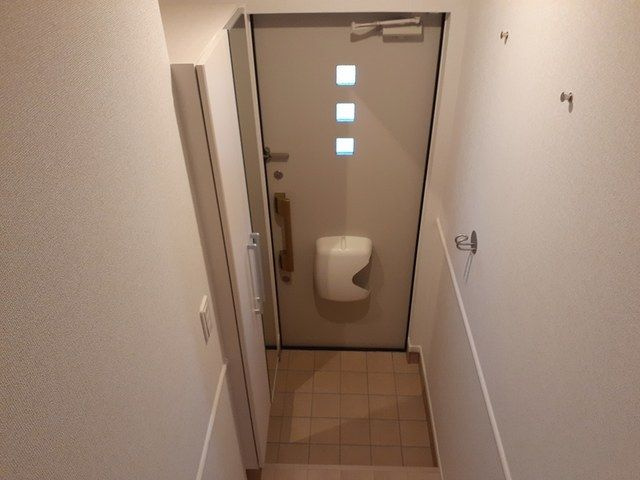 ラ・ルーチェⅠの玄関
