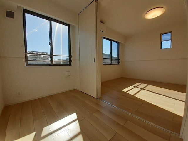 ラ・ルーチェⅠの洋室