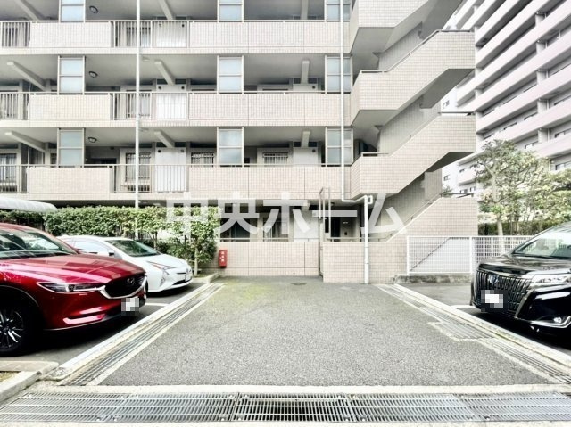 オーベル本所吾妻橋の駐車場|【敷地内駐車場】最新の空き状況や費用などの詳細は担当スタッフまでお問い合わせください。