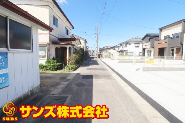 郡山市昭和2丁目　　　１号棟　　　小原田小学校、小原田中学区の外観|南側前面道路
