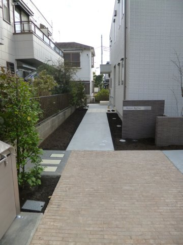 メゾンラフィネのエントランス