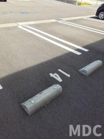 徳島市庄町２丁目のアパートの駐車場
