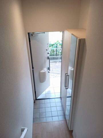 サンリットの玄関
