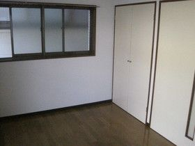 杉田ハイツ西大井の居間・リビング