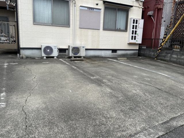 ＳＩＳＡ溝口の駐車場