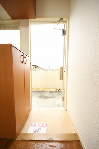 ドミールタナカⅠの玄関|落ち着いた玄関です