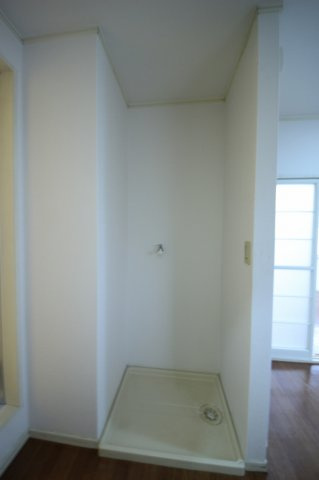 ドミールタナカⅠの設備|室内洗濯機置場