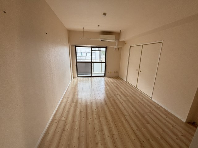 ワイズエメリールＵの居間・リビング|※他号室写真です