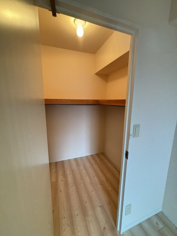 ワイズエメリールＵの収納|※他号室写真です