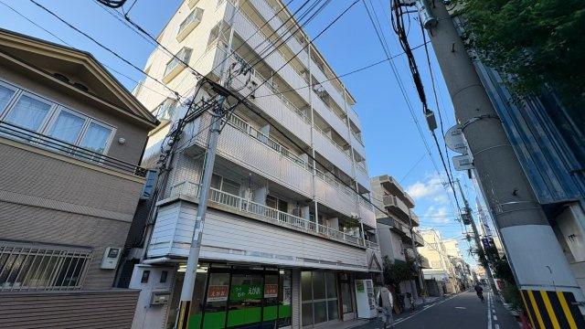 ベルハイム長瀬駅前