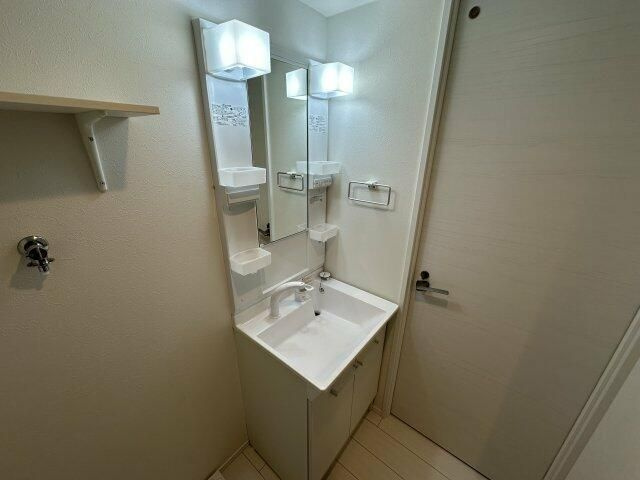 早稲田鶴巻町ＩＭＡハウスの洗面所