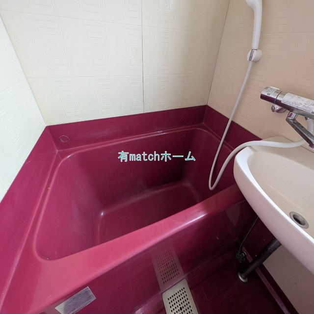 スクエアコート栄町の浴室