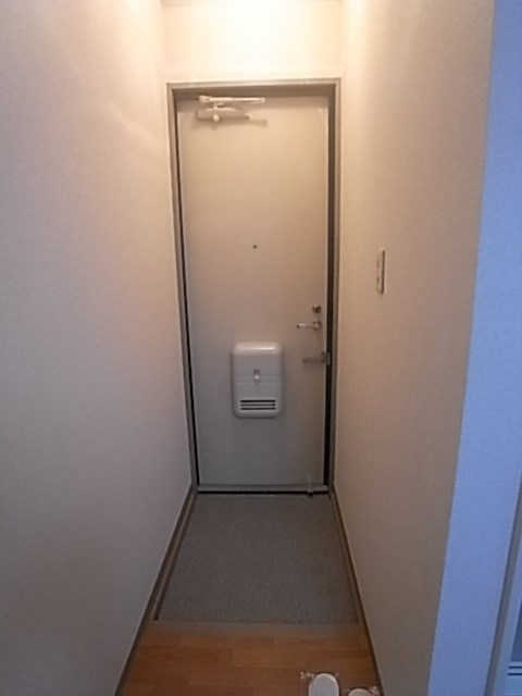 エクセルハイツの玄関