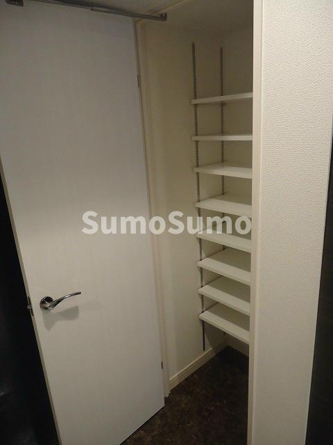LAV神戸三宮の収納