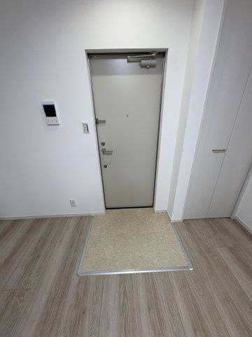 Jハイツ湊川の玄関