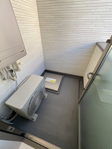 Jハイツ湊川のバルコニー
