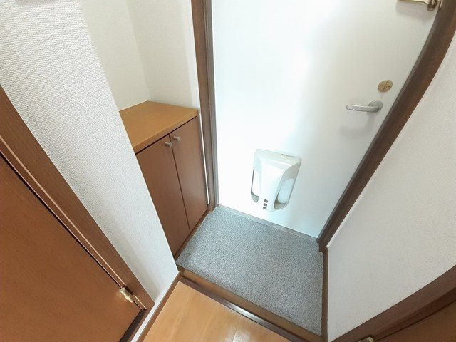 エテルノ甲東園の玄関