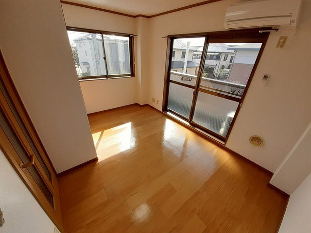 エテルノ甲東園の居間・リビング