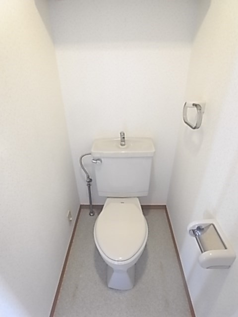 福々邸壱番館のトイレ