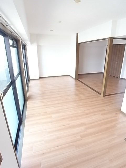 福々邸壱番館の居間・リビング