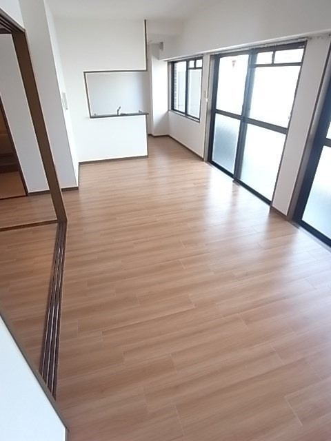 福々邸壱番館の居間・リビング